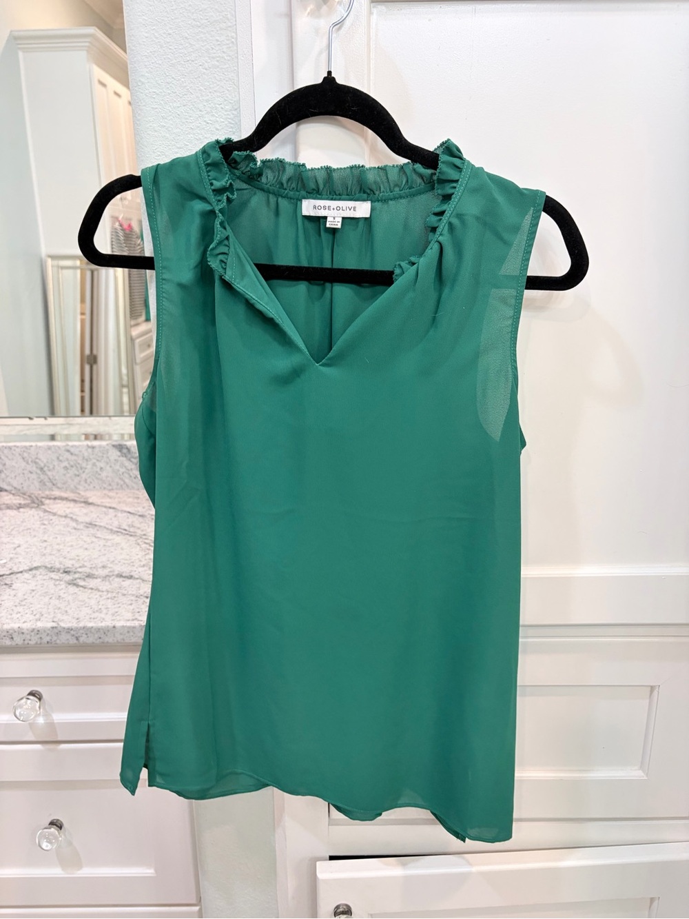 Rose & Olive Teal Green Sleeveless Ruffle-Trim V-Neck Camisole